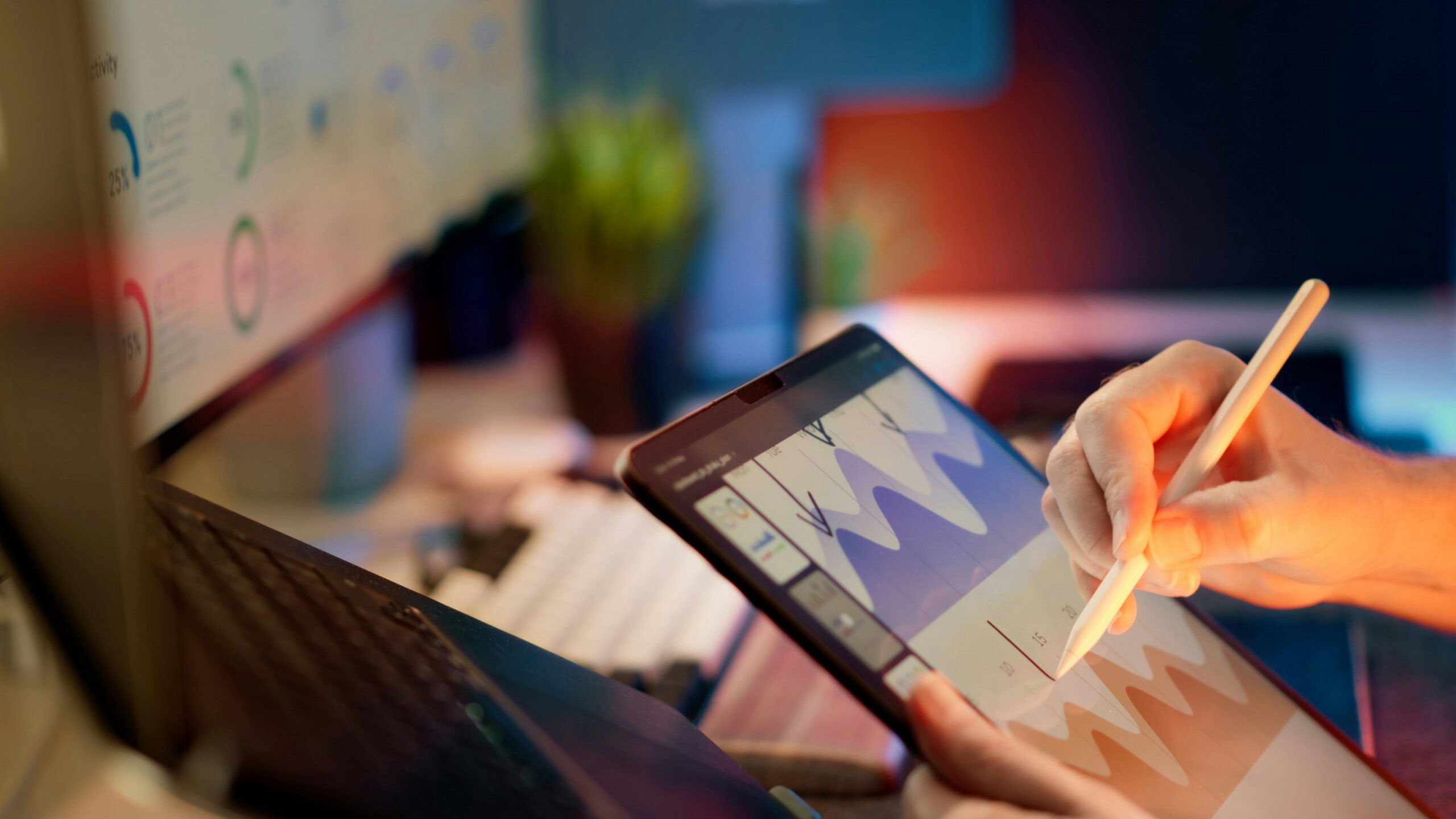 Veille commerciale sur PagesJaunes : comment automatiser la mise à jour de sa base de contacts