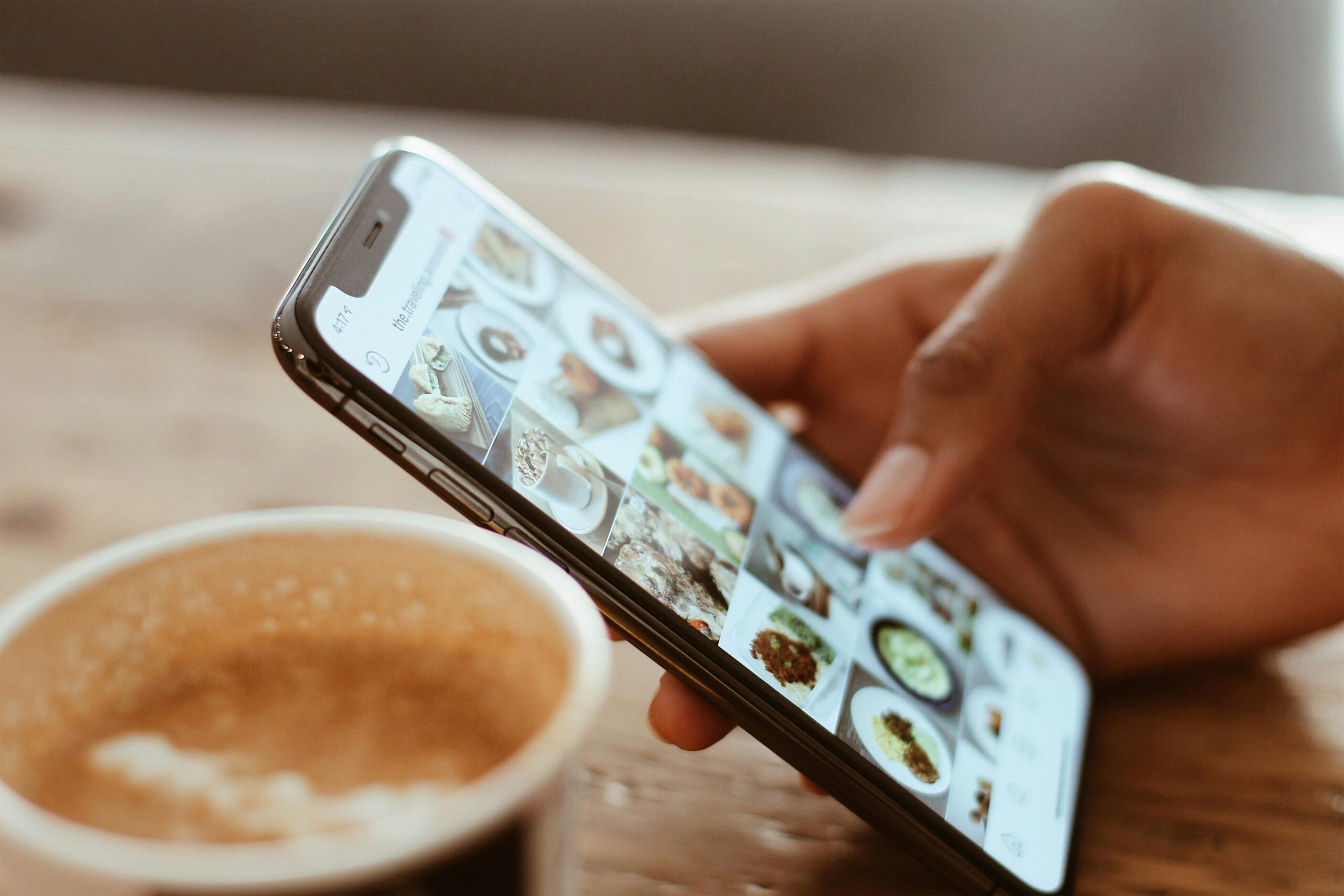 Yelpレビューのスクレイピングは許可される？利用規約と公式APIの確認方法